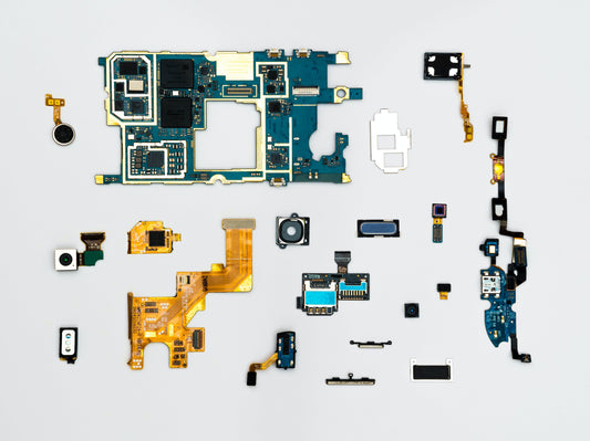 5 things we need to know before buying refurbished iPhones